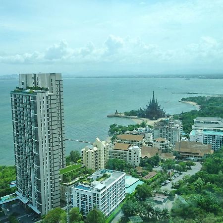 Wong Amat Pattaya Beach Resort Exterior photo